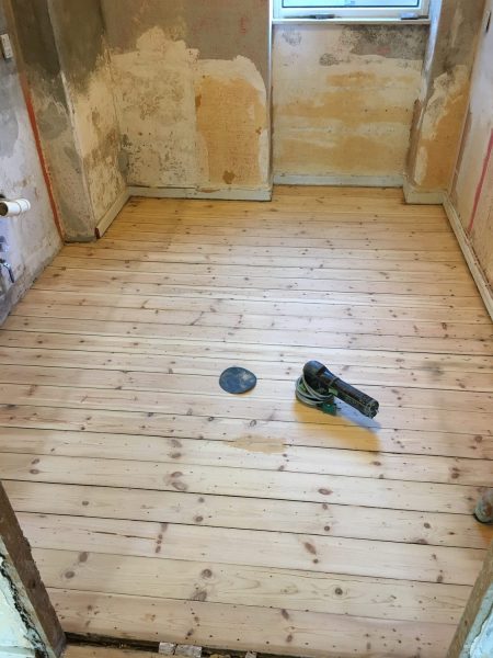 Efter gulvafhøvling og oliebehandling